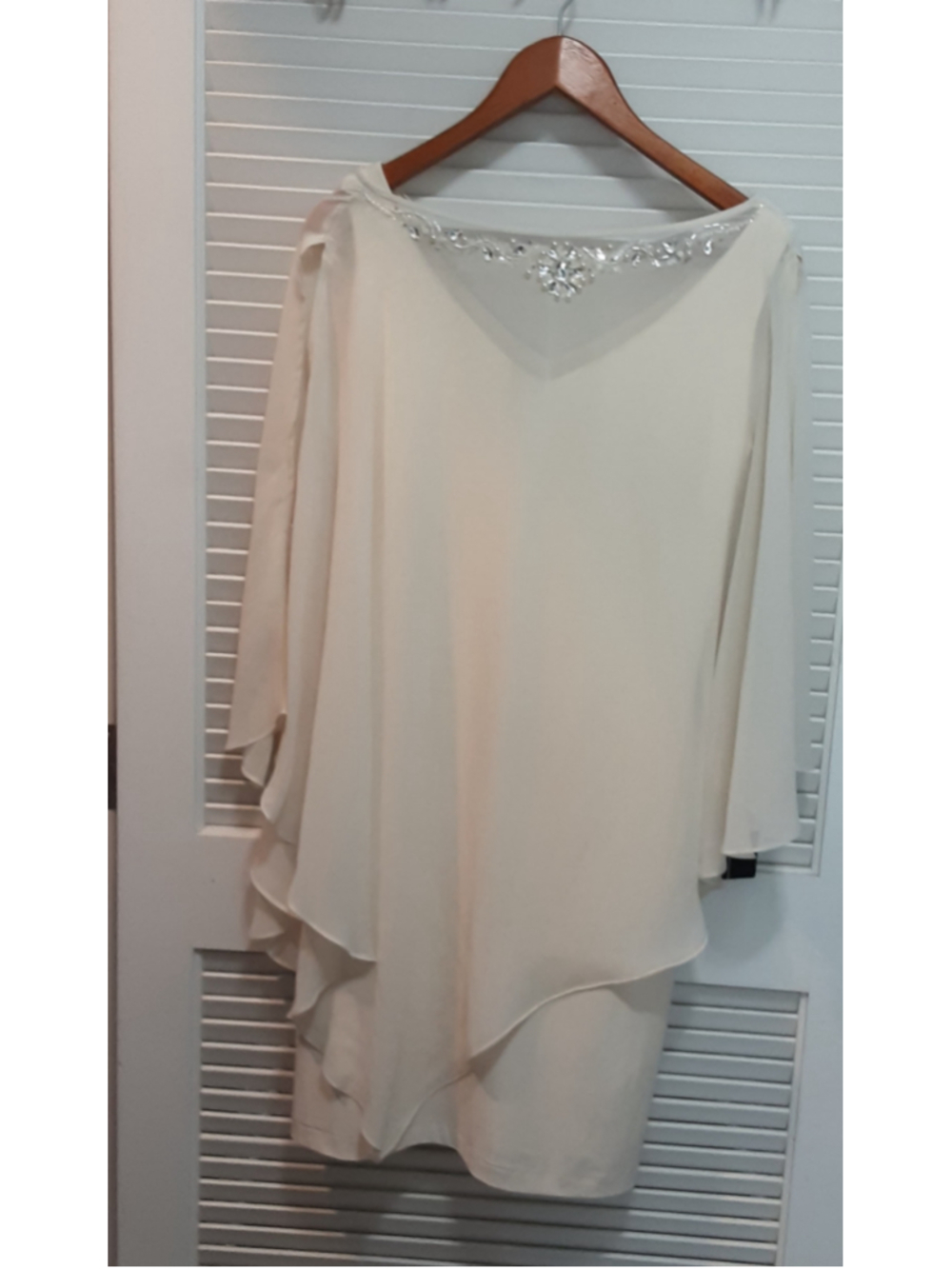 SLNY Ivory Embellished 2 Piece Formal Dress Set Size 8 NWT